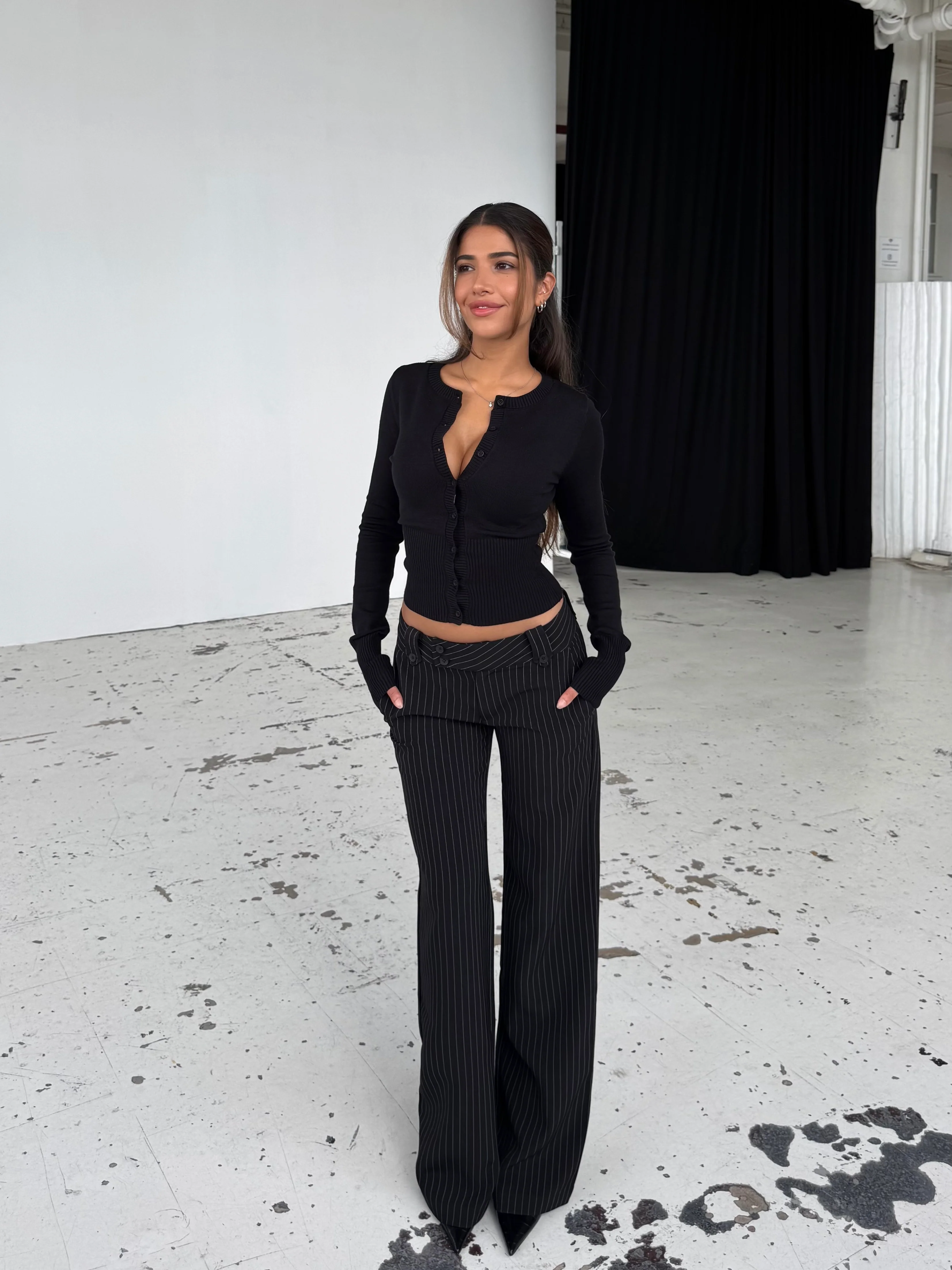 Button low waist bukser - sort stribet - Image 2