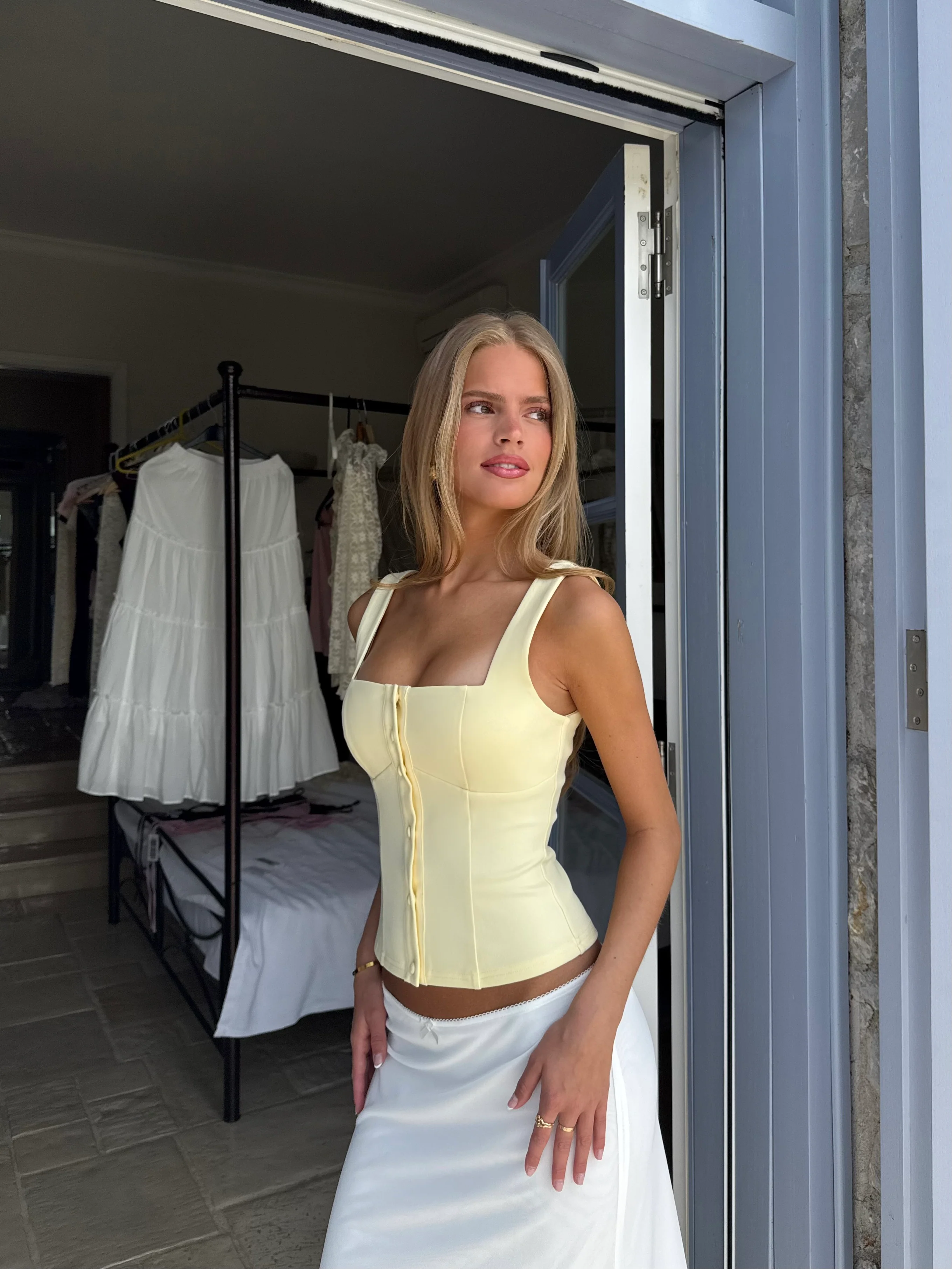 Beba button top - lys gul - Image 3